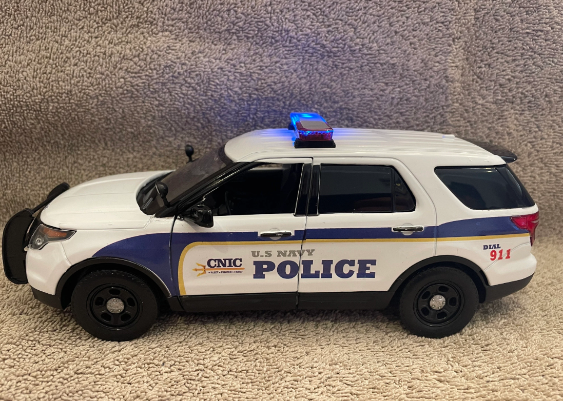 1/24 Scale 2015 Ford Explorer U.S. Navy Police Diecast Model Car – Factory Working Lights & Siren – Custom by Badboys Creations