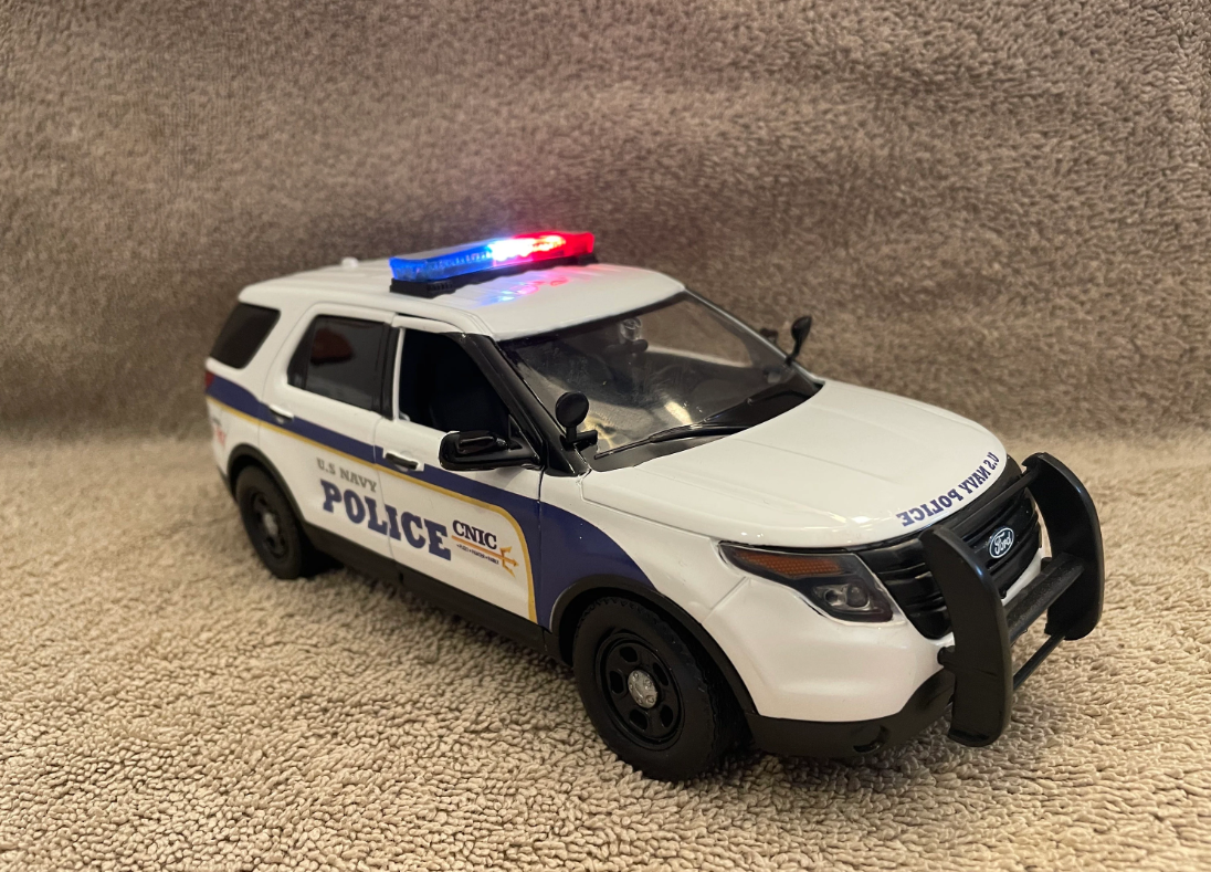 1/24 Scale 2015 Ford Explorer U.S. Navy Police Diecast Model Car – Factory Working Lights & Siren – Custom by Badboys Creations