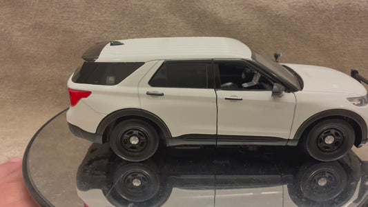 1/24 Scale 2022 Ford Explorer Police Slicktop Diecast Model Car – Custom Made with Working Lights & Siren – Highly Detailed Replica